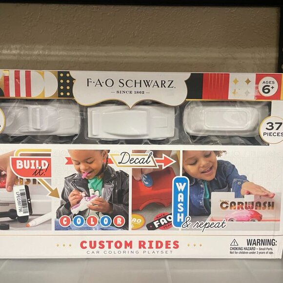 FAO Schwarz Custom Cars Coloring Set. - Picture 2 of 7